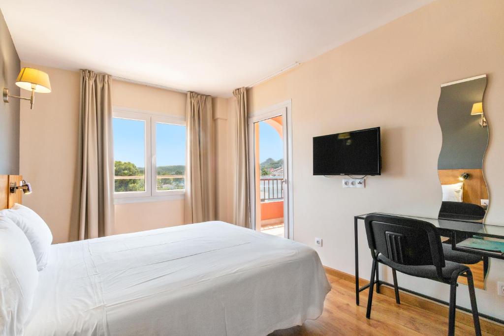 Nura Santa Ponsa & Spa photo 3