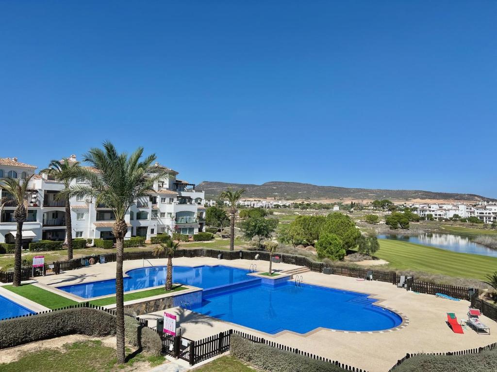 Stunning apartment with overflow pool and golf view photo 2
