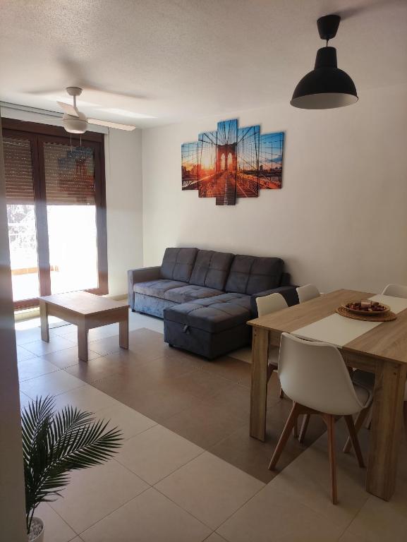 The New House photo 2