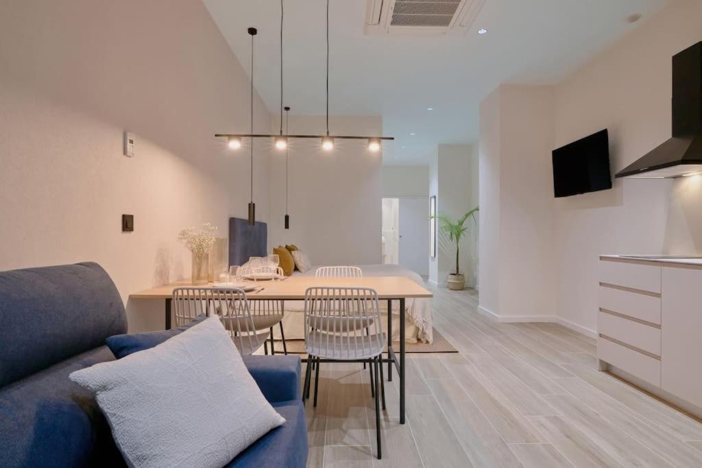 Romantic Apartment N6 Oceanografico Virkin Suites — photo 1