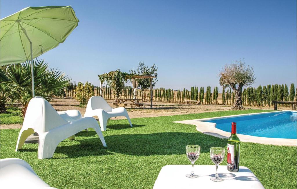 Awesome Home In Villanueva Del Duque photo 3