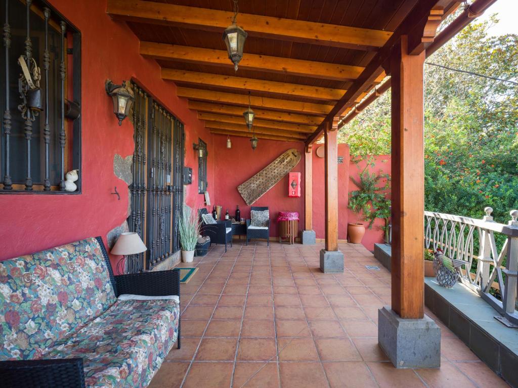 Sombra del Laurel photo 2