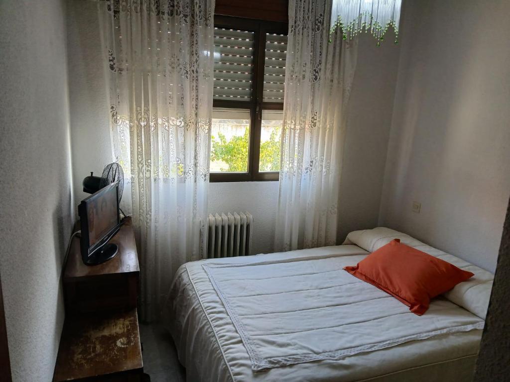 Toledo Double Private Room photo 2