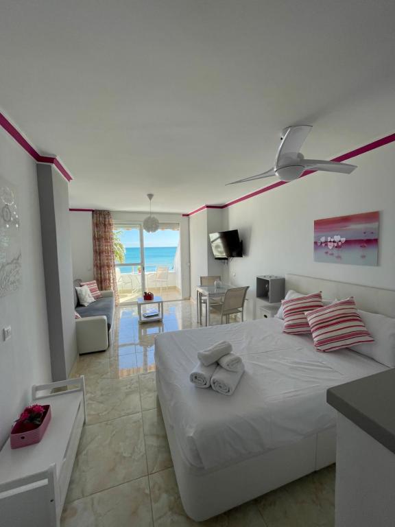 Roca Chica. Studio - First Line Beach photo 2