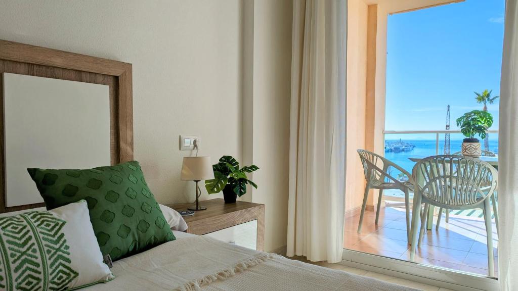 ROMANTIC beach apartment photo 2
