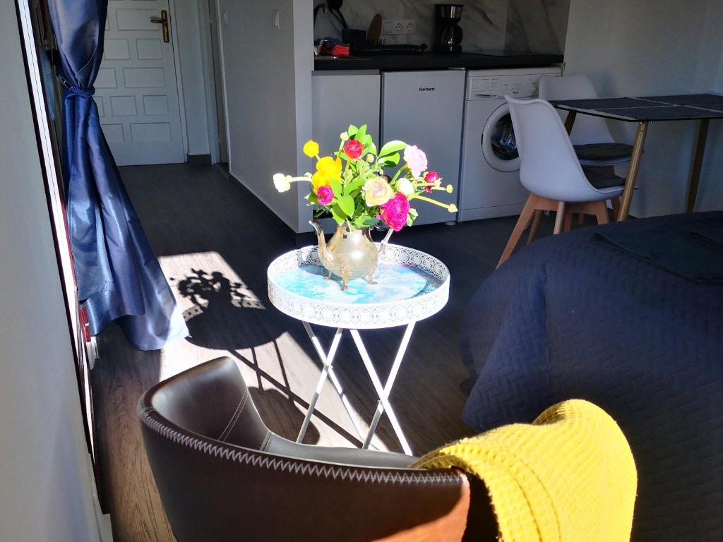 Sunny studio La Mata beach — photo 1