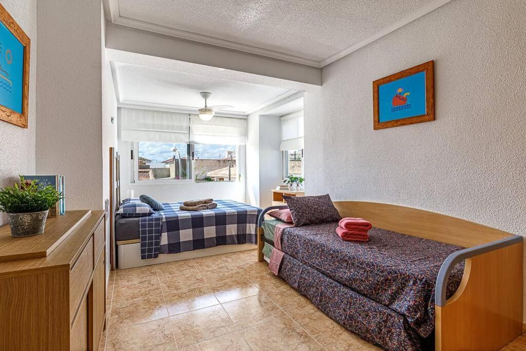 Rocamar HHH con piscina privada a 120m de la playa 10 Pax photo 2