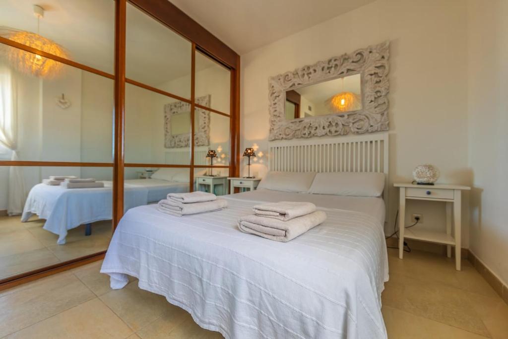 Sol y Mar - by Tarifa Rent - Jacuzzi OPTIONAL for extra fee photo 2
