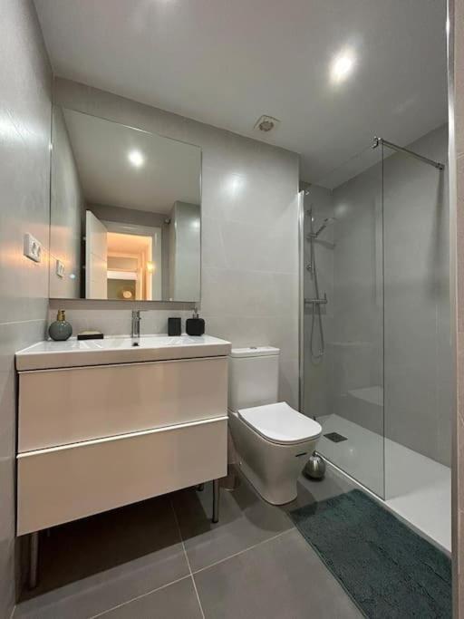 City center 2br walk everywhere photo 3