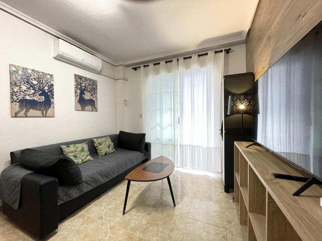 Superior La Playa! 3 Bedrooms! 2 Baths! Air Condition! Side Sea View! photo 2