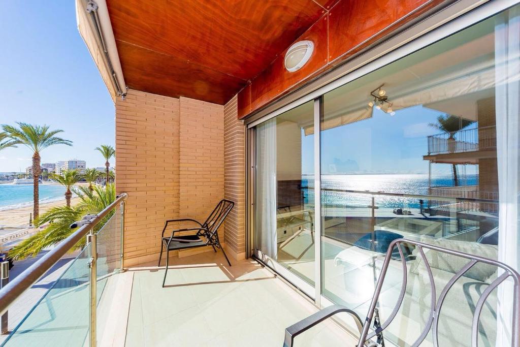 Шикарная квартира на первой линии -Luxury apartment on the first line sea — photo 1