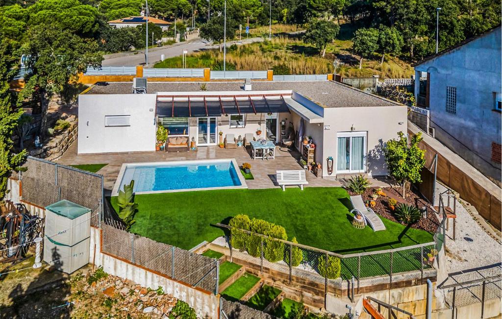 Lovely Home In Tordera — photo 1