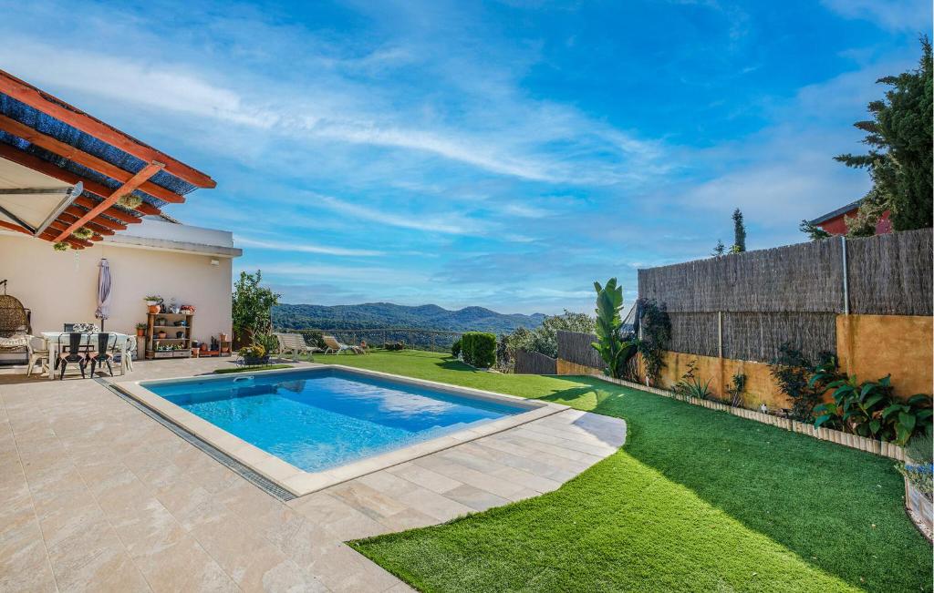 Lovely Home In Tordera photo 2