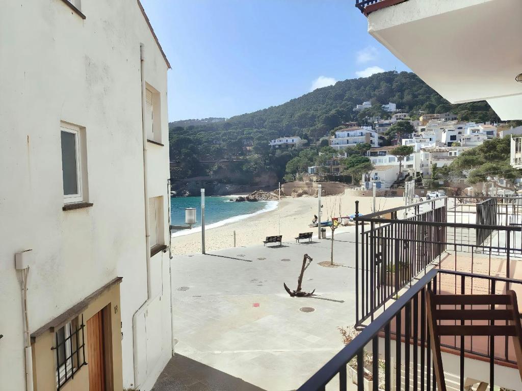 Tamariu Beach 1- Beachfront Home with wifi views photo 2