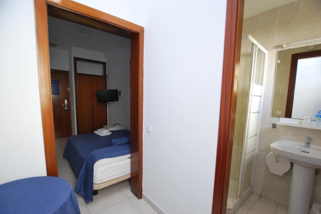 Hotel Tres Leones photo 3
