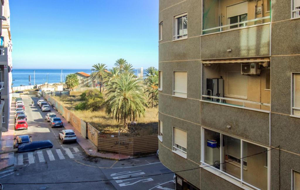 Cozy Apartment In Torrevieja With Wifi — photo 1
