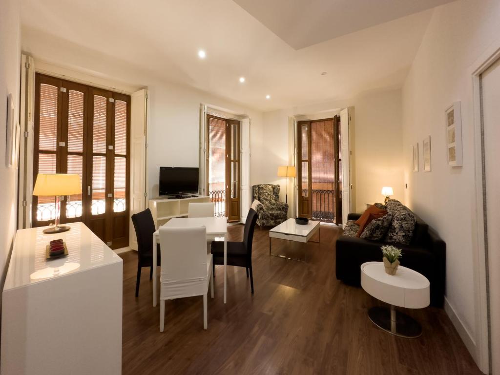 Central Market - Queen Square - Mid-term photo 2