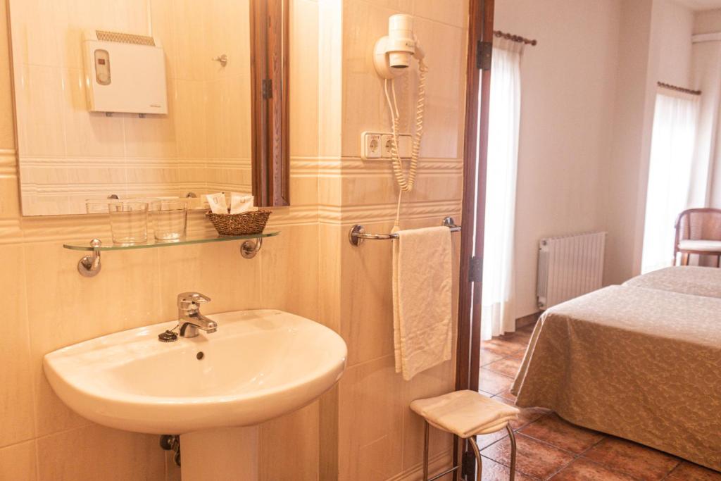 Hotel Tàrbena photo 3