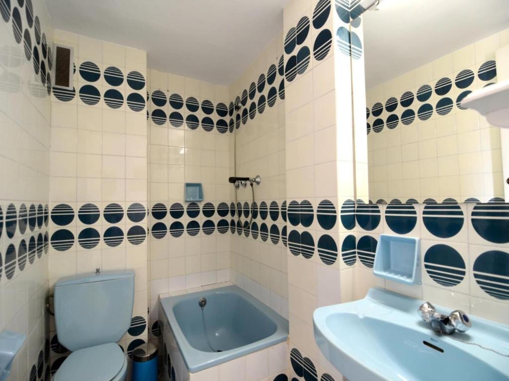 Apartment in LEscala with Swimming Pool photo 3