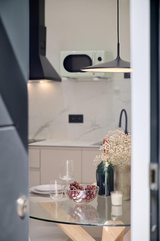 Romantic Apartment N2 Oceanografico Virkin Suites photo 3