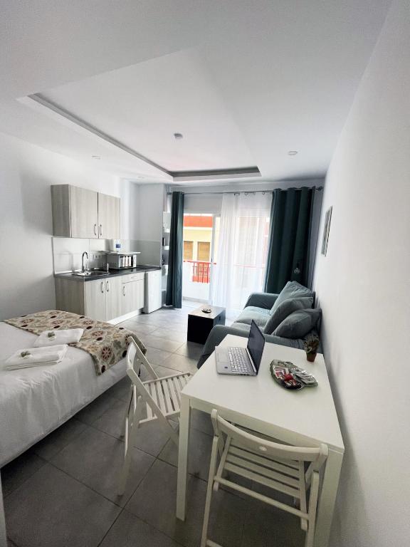 Stylish Studio Gio 211 — photo 1