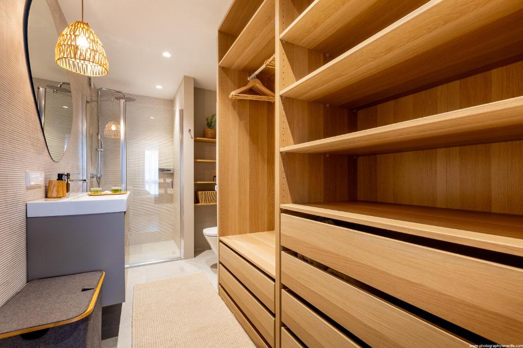 Stylish family home in Los Gigantes photo 3