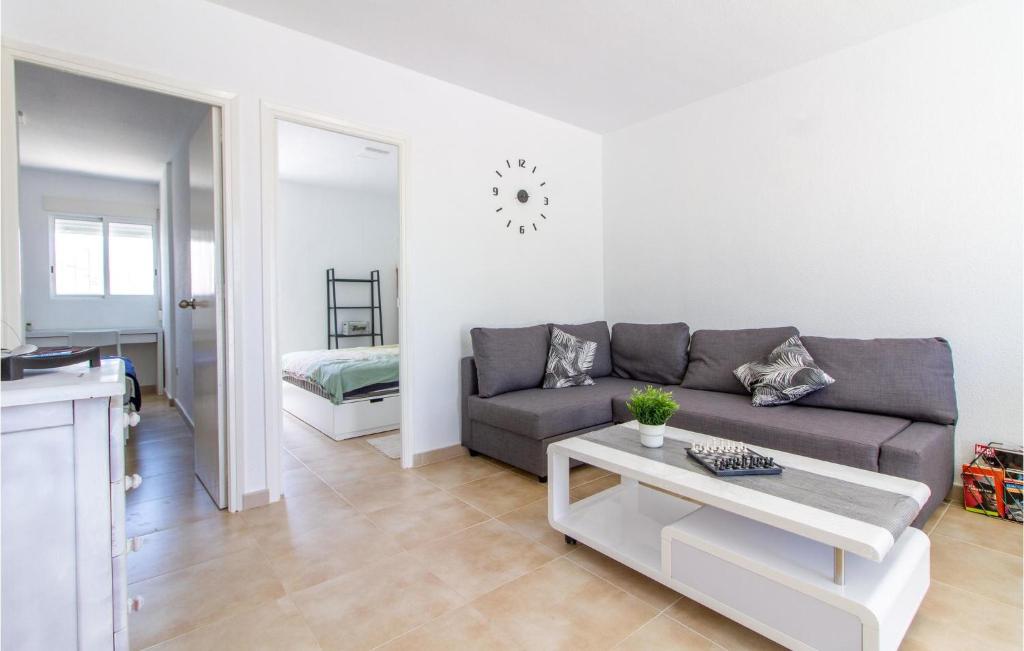Beautiful Apartment In Torrevieja photo 2