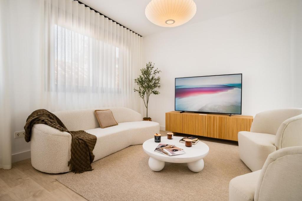 Stylish Duplex-3Beds 2Baths-Puerta Carmona Centro photo 2