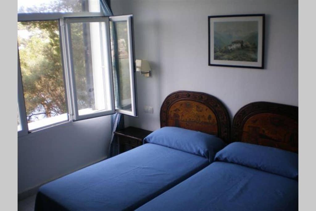 Sea frontline Apartment 'Charo' Pool and Wifi photo 2