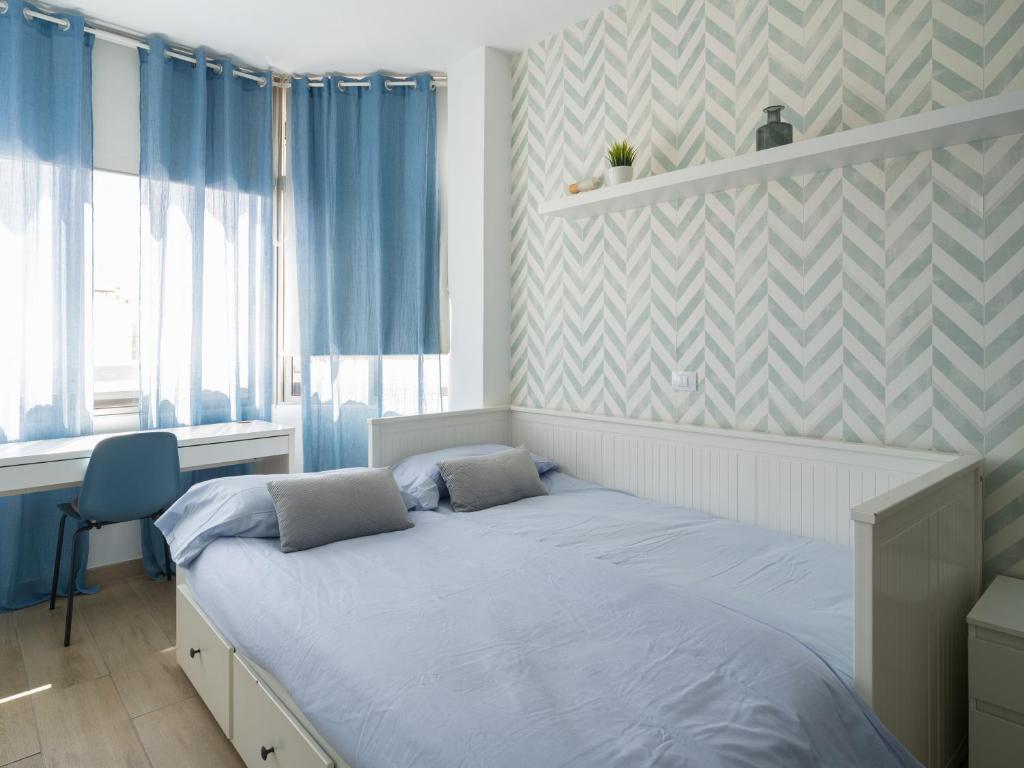 Canteras-Puntilla Beach — photo 1