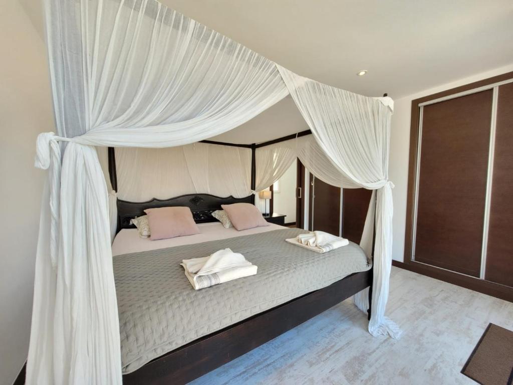 Penthouse Sabina photo 2