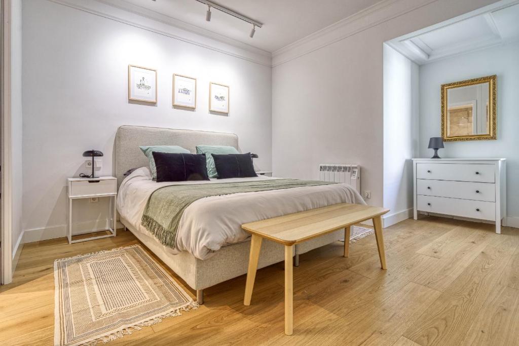 MONTHLY TRIUNFO by SWEET HOME SAN SEBASTIAN photo 2