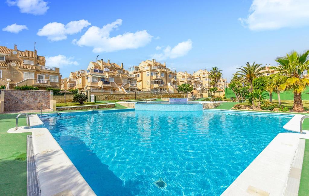 2 Bedroom Nice Apartment In Torrevieja — photo 1