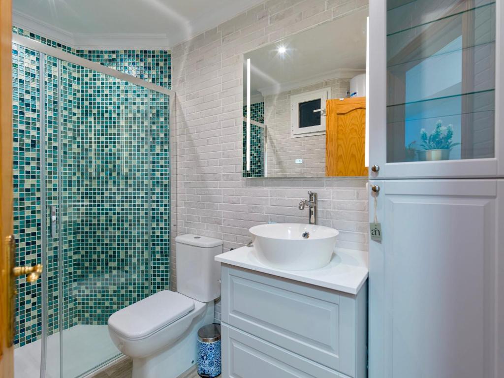 2 Bedrooms & Spectacular Views in Best Part of Las Canteras photo 3