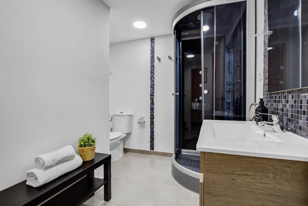 Sol y Sol 4J By IVI Real Estate photo 3