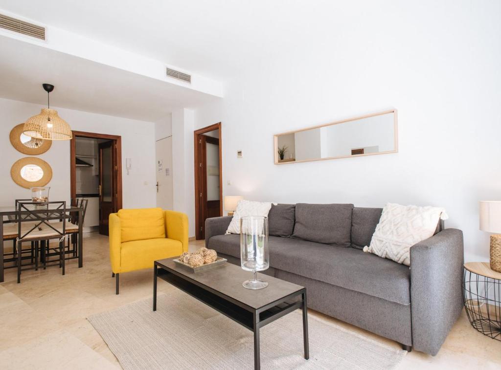 Sol Suite Apartment with Garden photo 3