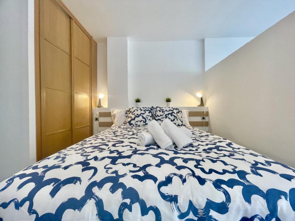 Beachfront Stunning Views photo 2