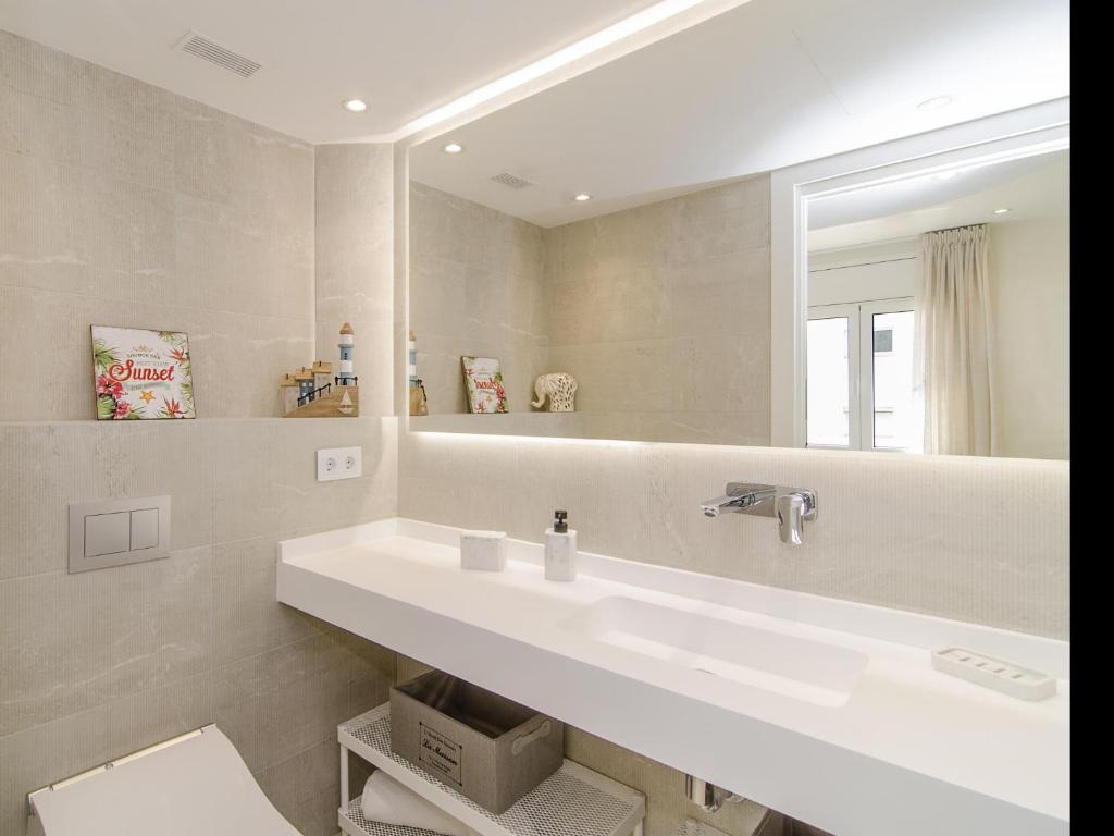 Sitges Spaces Oasis Suites- 4 Bedroom photo 3