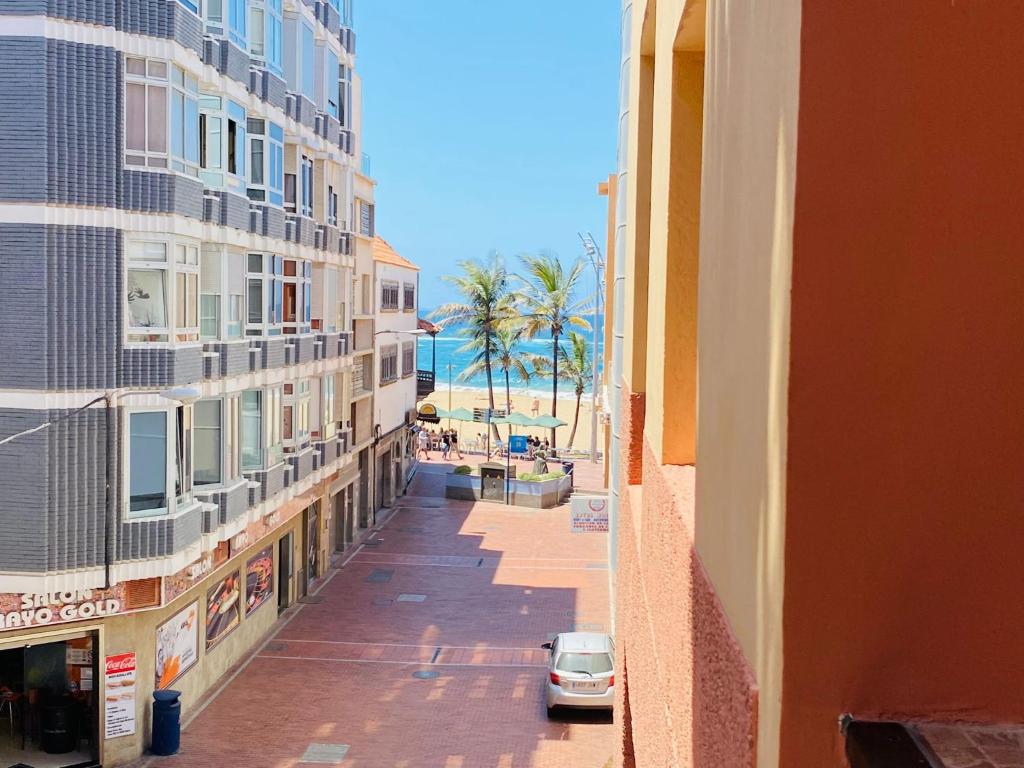 Salvador Cuyas "Apartamento el Mar" — photo 1