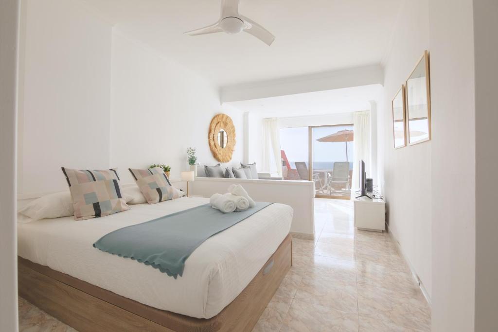 Apartamento frente a la playa de Las Canteras C68 photo 2