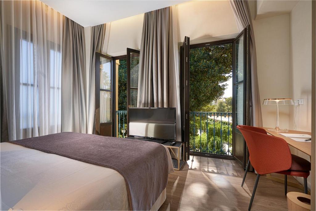 Suites Murillo Plaza Sta. Cruz photo 2