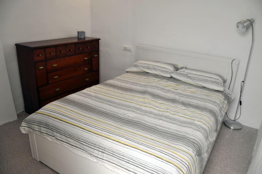 Quirky townhouse with a seaview roof terrace photo 2