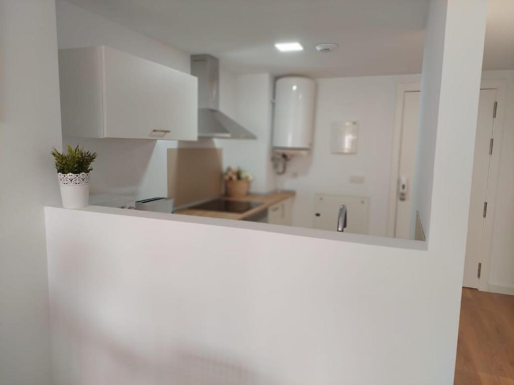 Apartamentos con terraza frente al mar by Color Flats photo 3