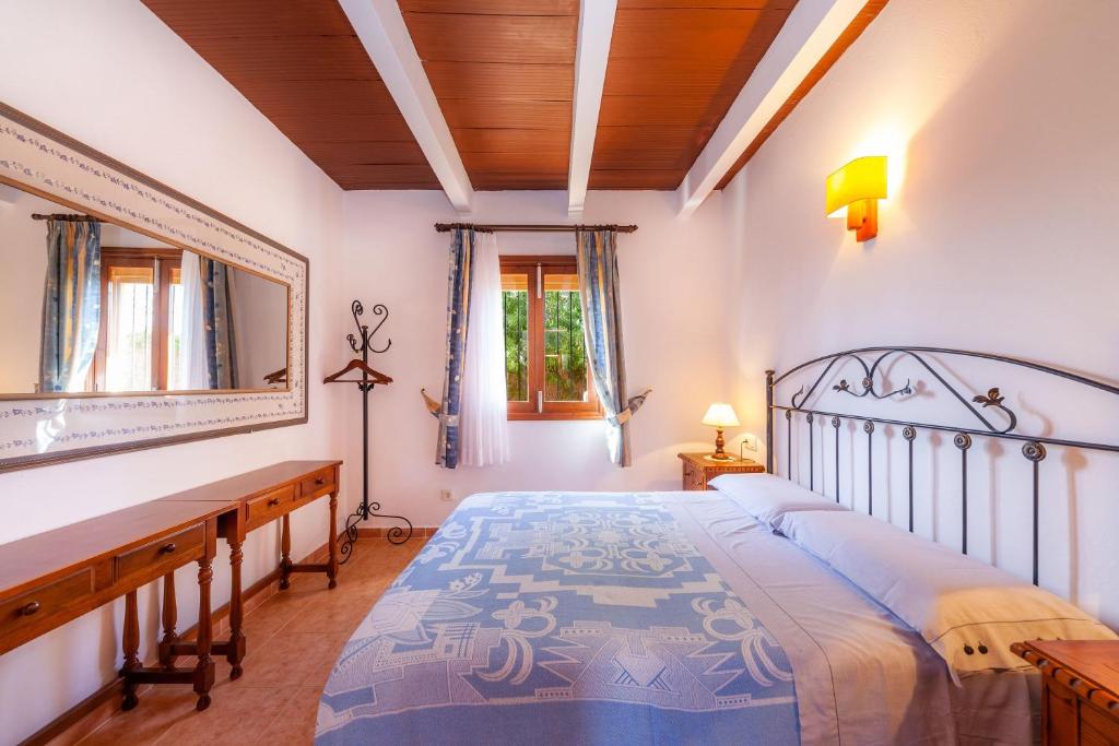Ses Salines cottage with private pool and barbecue photo 2