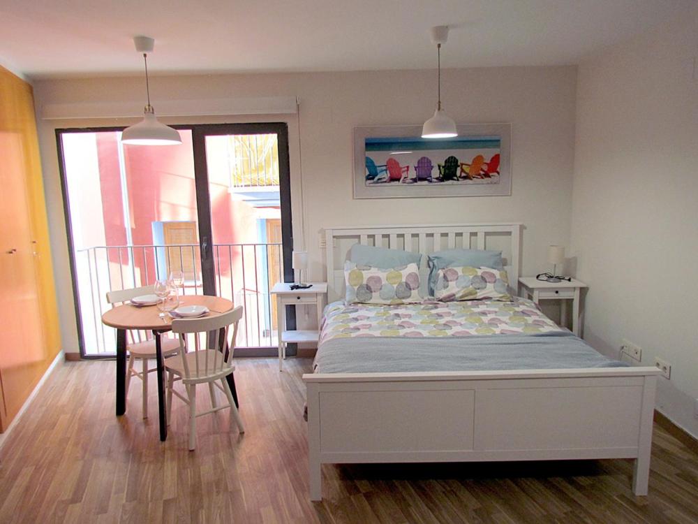 Your Home at Valencia — photo 1