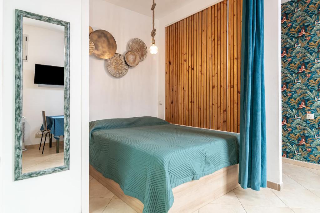 Home2Book Casita Canaria Studio Las Canteras photo 2