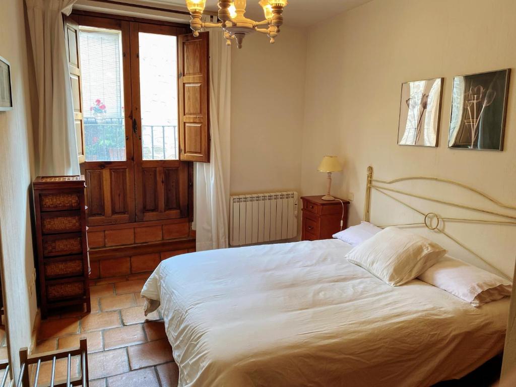 Booking.com: Hotels in Pedraza-Segovia. Book your hotel now! photo 2