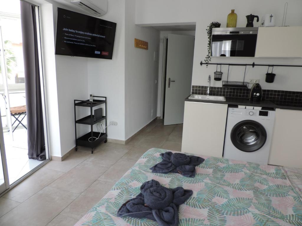 Begonia City Center Apartment 230 BY NAMASTE ELITE — photo 1