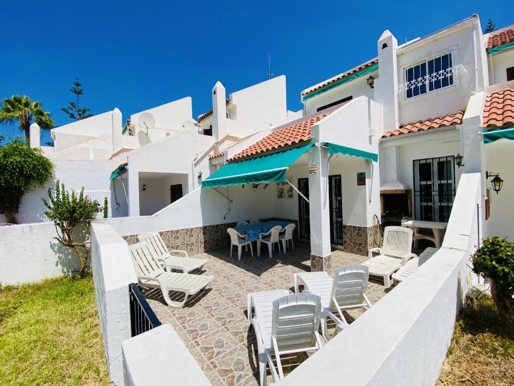 Sunshine holiday house — photo 1
