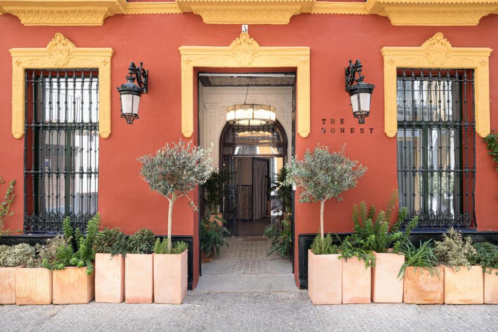 Honest Sevilla Hotel photo 2
